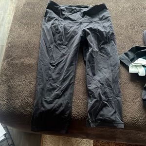 Lululemon cropped wide legged pants